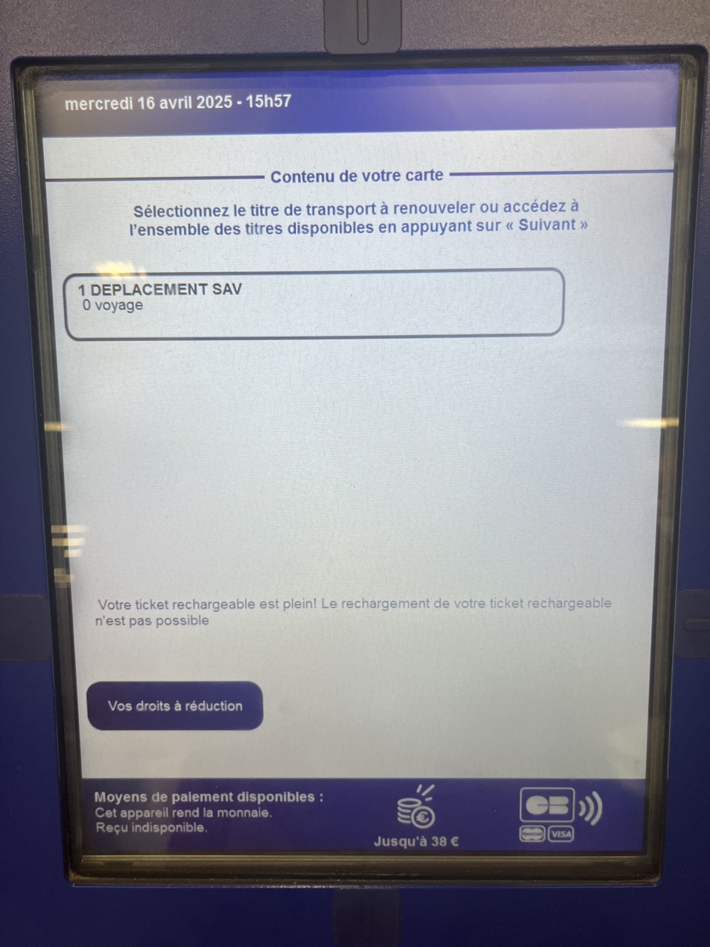 Écran affichant 0 titres disponibles, impossible à recharger car plein